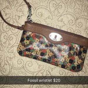 Fossil wristlet